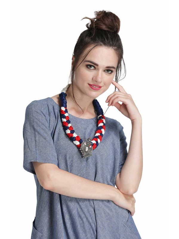 Caressa By Zenitex Multicolour Yarn Necklace With Silver Pendant